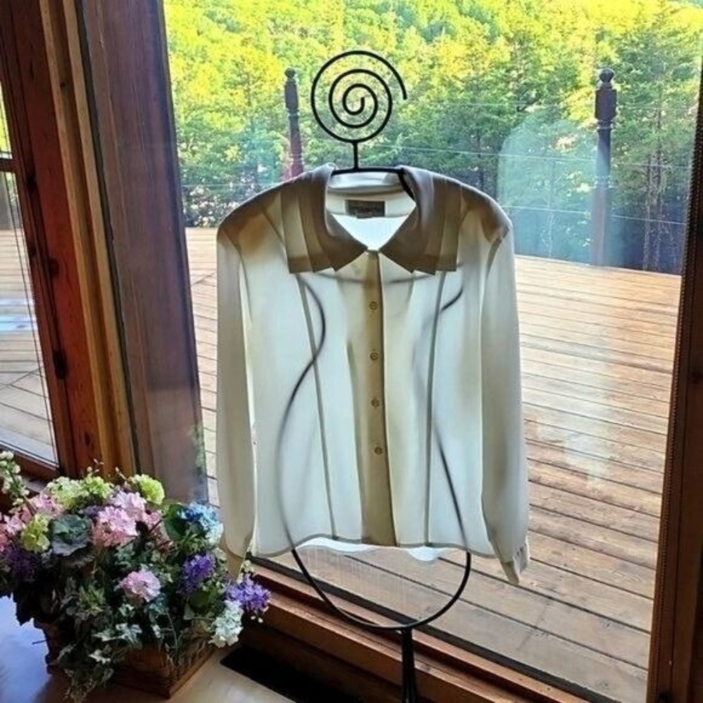 Breckenridge Ivory Sheer Button Down Long Sleeve Collared Sz 10 Dressy Blouse
